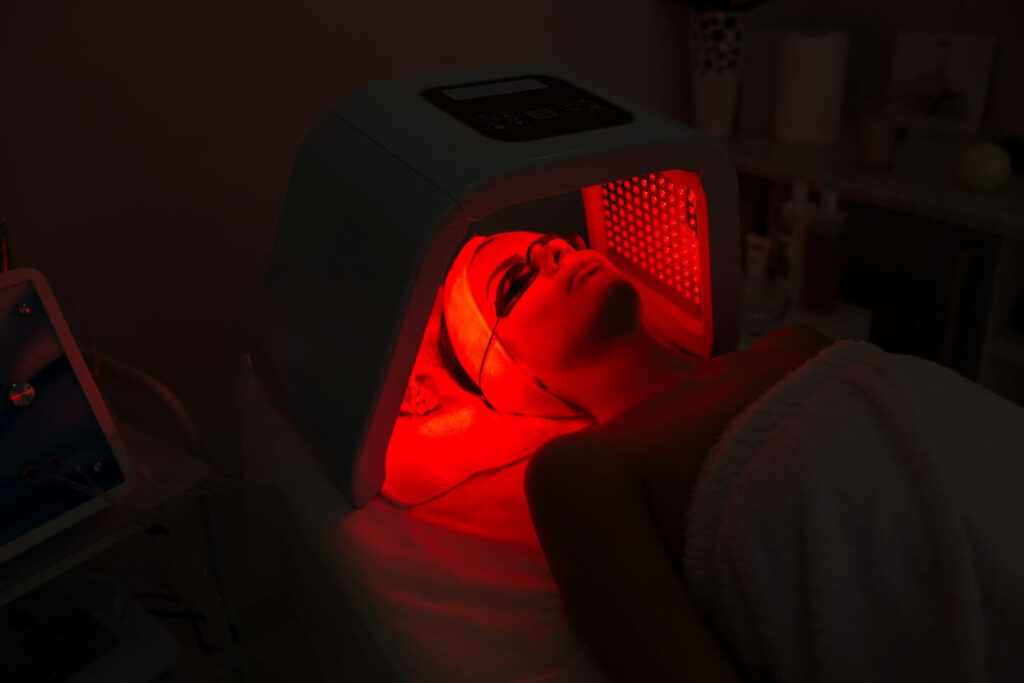 Red Light Therapy – The Secret to Glowing Skin & Wellness